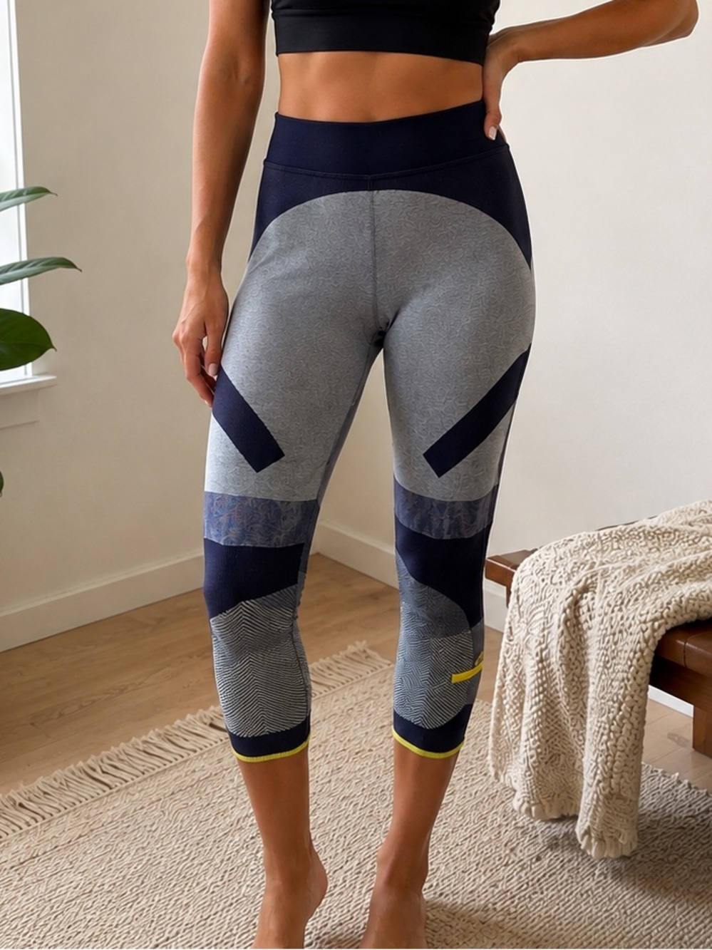 adidas by Stella McCartney ESS SL Seamless Cropped Leggings AX7345 Size M